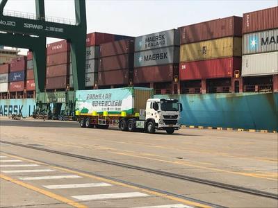 無人駕駛港口集裝箱運(yùn)輸車，中國(guó)這次厲害了！